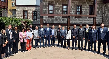 AK Parti'li Şen: Kasım-aralıktan itibaren 1'inci parti konumuna tekrar yükseldik
