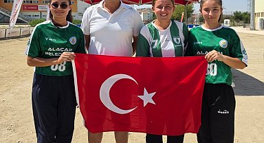 Alaçamspor'un altın kızları dünya şampiyonasında Türkiye'yi temsil edecek