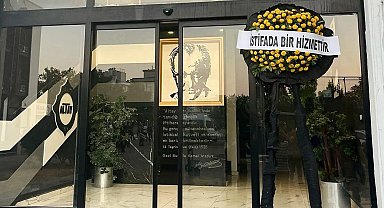 Altay taraftarı tesislere siyah çelenk bıraktı