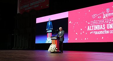 Altınbaş Üniversitesi'nde mezuniyet coşkusu