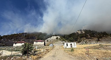 Antalya'da 4 orman yangını kontrol altında, 2'sine müdahale sürüyor