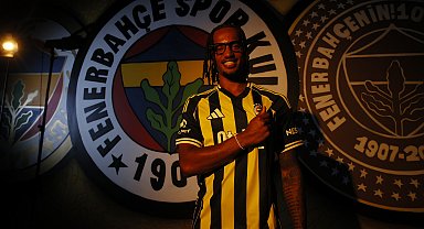 Archie Brown: Burada olmak benim için bir onur