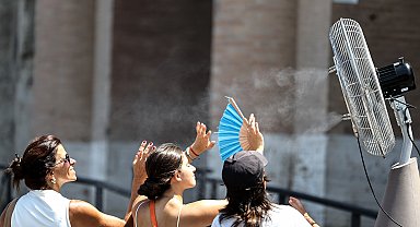 Avrupa'da sıcak hava dalgası etkisini sürdürüyor