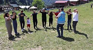 Ayder Yaylası'nda horonlu 'ideal kilo' hareketi