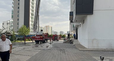 Baca yangını sırasında binada bulunan 15 kişi tahliye edildi