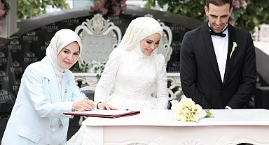 Bakan Göktaş: Aile ve Gençlik Fonu'na 142 bin 539 çift başvurdu