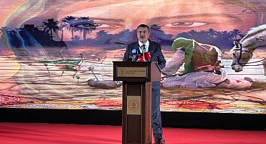 Bakan Tekin, muharrem ayı dolayısıyla düzenlenen iftar programına katıldı