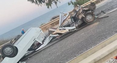 Bariyere çarpan otomobil, ikiye bölündü: 1 ölü, 1 yaralı