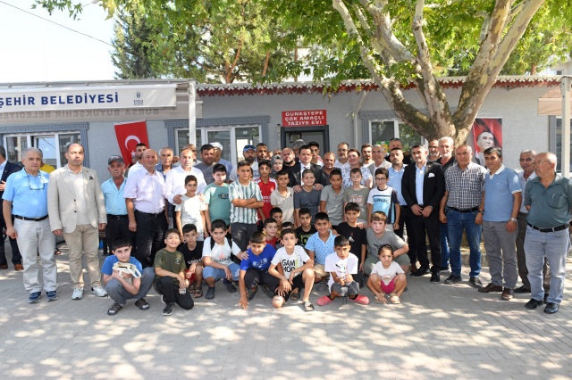 Başkan Aydın, Güneştepe’de Vatandaşın Sesine Kulak Veriyor