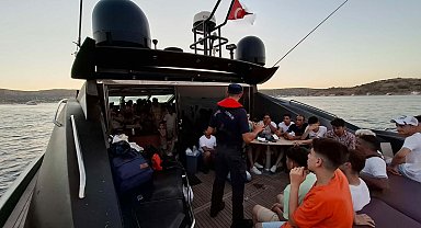 Bodrum'da motoryatta 72 kaçak göçmen yakalandı