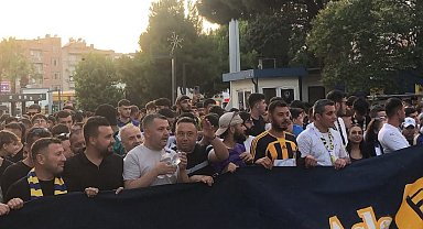 Bucalılar takımları için isyan etti