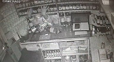 Büfeden sigara hırsızlığı kamerada: 5 gözaltı