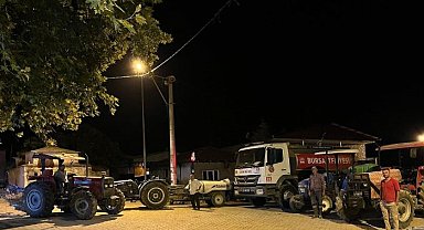 Bursa'da ekipler ve gönüllüler, sınıra yaklaşan yangın nedeniyle teyakkuzda