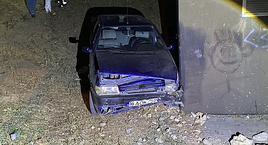 Bursa'da otomobil şarampole düştü; sürücü kazayı yaralanmadan atlattı