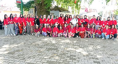 Bursa'daki bu mahalleyi 524 yıldır, yılda bir gün kadınlar yönetiyor