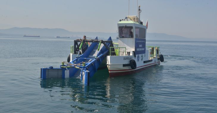 Büyükşehir’den deniz temizliği