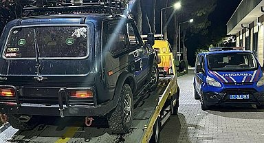 Çanakkale'de Tuz Gölü'nde 'drift' yapan sürücünün aracı trafikten menedildi