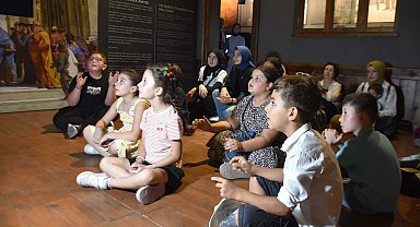 Çocuklar müze ortamında yeteneklerini keşfediyor