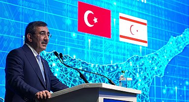 Cumhurbaşkanı Yardımcısı Yılmaz, KKTC Fiber Dönüşüm Protokolü imza törenine katıldı