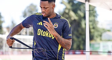 Duran, Fenerbahçe'de ilk antrenmanına çıktı