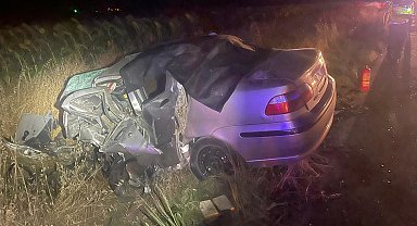 Edirne'de 3 aracın karıştığı kaza: Jandarma trafik tim komutanı ile hamile kadın ve eşi öldü