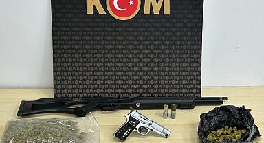 Edirne'de evinde uyuşturucu ve ruhsatsız silah ele geçirilen şüpheli tutuklandı