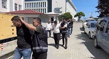 Eğlence mekanında silahlı saldırı; 2 yaralı