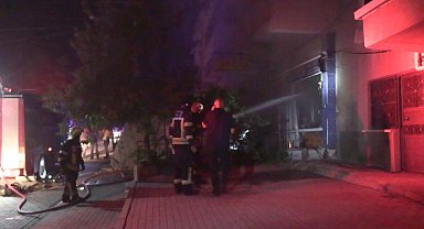 Ekmek fırınında patlama sonrası yangın; 3 kişi dumandan etkilendi