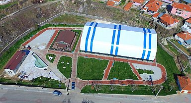 Eski Manisa Büyükşehir Belediye Başkanı Mimar Ferdi Zeyrek'in adı spor tesisine verildi