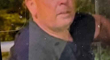 Evinde merdivenden düşüp öldü