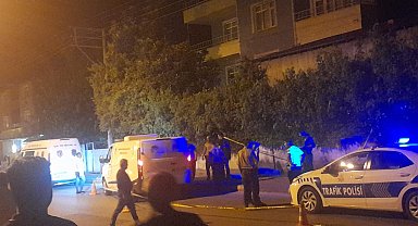 Evinin karşısındaki kaldırımda ölü bulundu
