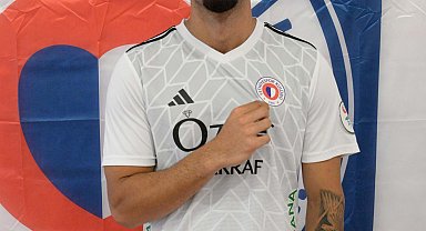 Fethiyespor Bera Ceken'i renklerine bağladı