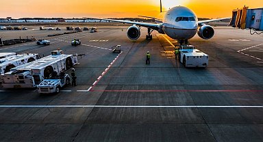 Fransa'da grev nedeniyle bazı uçuşlar iptal edildi