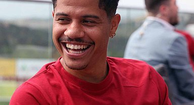 Gabriel Sara: Premier Lig'den de bazı teklifler aldım ama hiçbiri Galatasaray'ın gösterdiği ilgiyi göstermedi