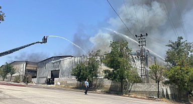 Gaziantep'te halı fabrikasında yangın
