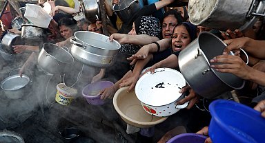 Gazze'de açlıktan yaşamını yitirenlerin sayısı 127'ye ulaştı