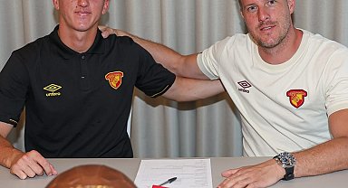 Göztepe'de Taha sözleşme yeniledi