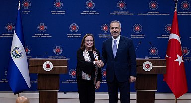 Hakan Fidan'dan Suriye açıklaması: Bölmeye ve istikrarsızlaştırmaya giderseniz müdahale ederiz