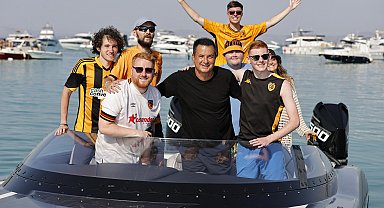 Hull City taraftarları Türkiye turunda