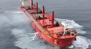 Husilerin batırdığı gemideki mürettebattan 10'u kurtarıldı