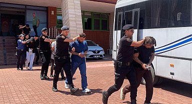 Isparta'da silahlı 'yan bakma' kavgası; 3 yaralı, 2 tutuklama