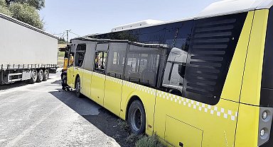 İstanbul - Arnavutköy'de İETT otobüsü ile otomobil çarpıştı: 1 ölü Ek görüntüyle