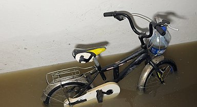 İstanbul- Avcılar'da 3 binanın bodrum katında atık su baskını