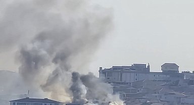 İstanbul - Avcılar'da 8 katlı binanın çatısında yangın-1