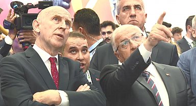 İstanbul - Bakan Güler, IDEF 2025'te Türkiye'ye gelen 40 Bakan ile görüştü