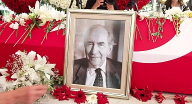 İstanbul- Eski CHP Genel Başkanı Altan Öymen son yolculuğuna uğurlandı Metin eklendi