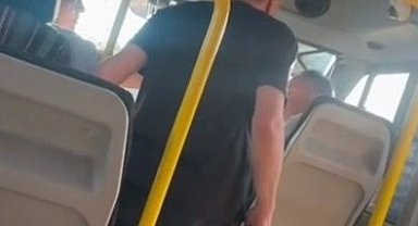 İstanbul- Fatih'te minibüste 'Ayağıma bastın' kavgası