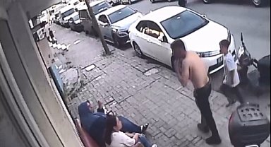 İstanbul - Gaziosmanpaşa'da telefonunu gasbettiği için kendisinden şikayetçi olan Ahmet'i, üzerine benzin dökerek yaktı