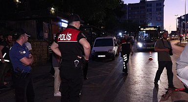 İstanbul- Kadıköy'de helikopter destekli 'Huzur İstanbul' denetimi