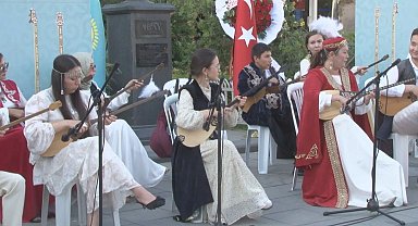 İstanbul - Kazakistan 'Ulusal Dombra Günü' Zeytinburnu'nda kutlandı